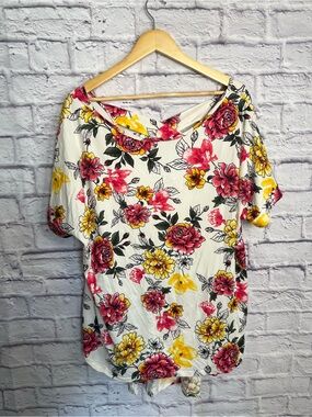 Frumos Floral Crisscross Back Babydoll Top – Women’s 3XL